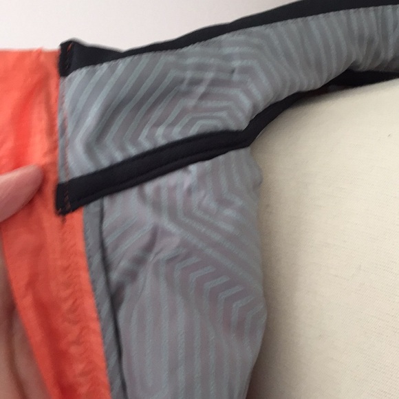 Under Armour vest - Picture 5 of 11